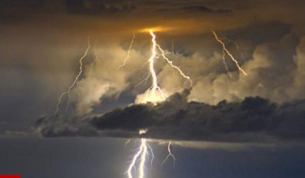Lightning bolt sets new world record